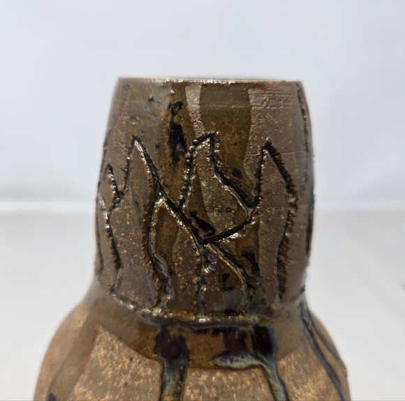 Rustic Pottery Vase Brown & Blue Dripped Glaze Round 7x4 Circumference 12.75 - Picture 10 of 10